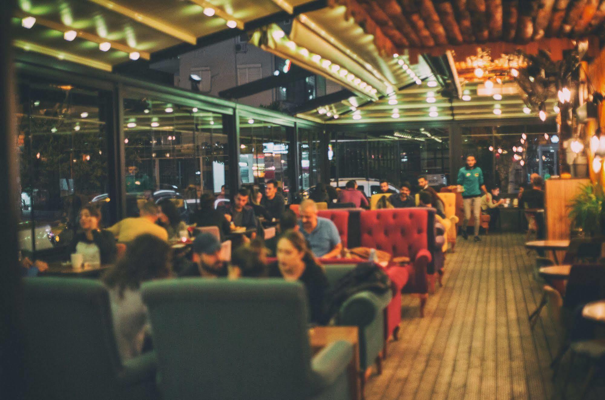 Voswos Garage Coffee Hotel Antalya Exteriér fotografie